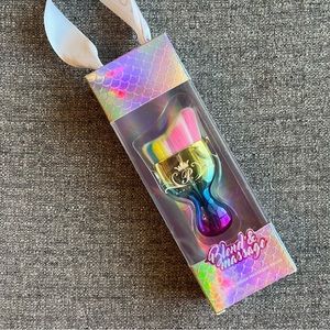PARIS HILTON Multi Blender Massager Brush
